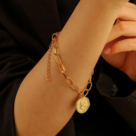 Jewelry ins popular retro portrait coin tag bracelet simple single-layer all-match metal bracelet