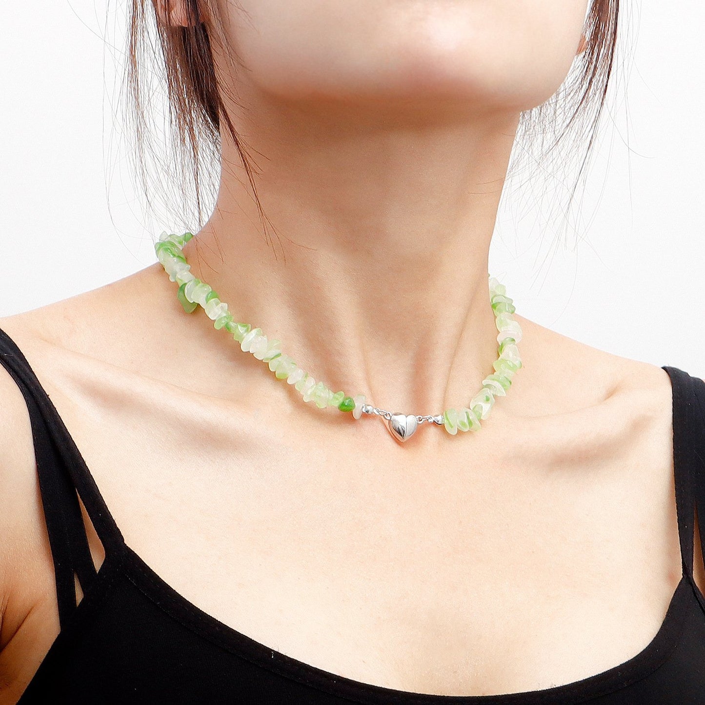 Jewelry summer emerald green natural gravel magnet love pendant necklace female does not fade