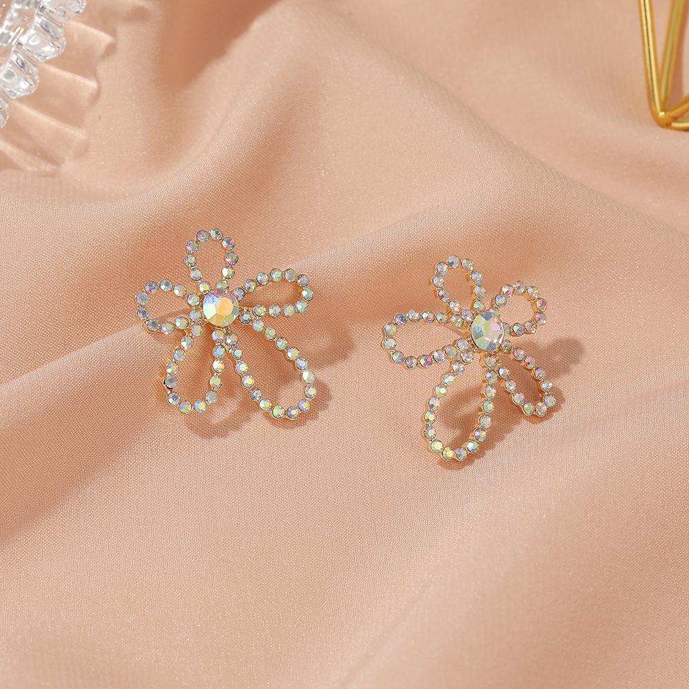 S925 Silver Needle Baroque Pearl Flower Earrings Simple Sweet Gradient Hollow Small Flower Earrings Cold Earrings