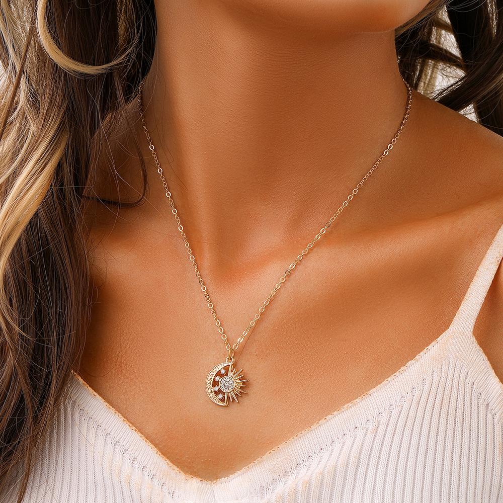 Fashion simple ladies metal hollow moon sun full diamond pendant necklace choker clavicle chain