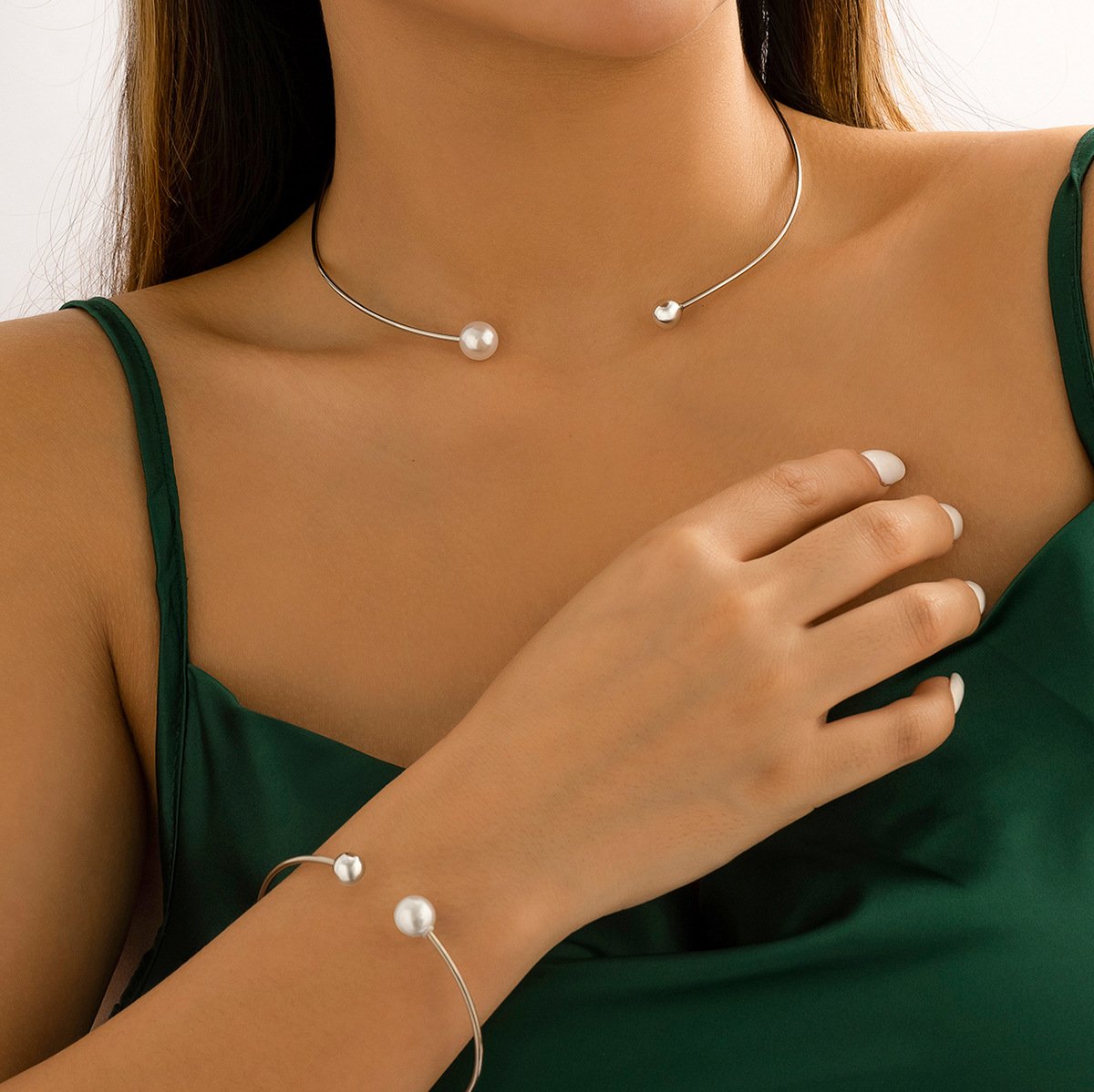 Jewelry Temperament Imitation Pearl Single Layer Metal Necklace Simple Bead Pendant Clavicle Collar Female