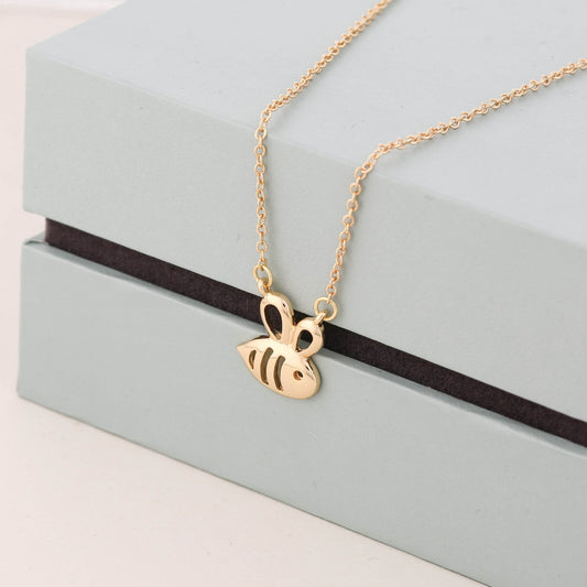 Jewelry Hollow Honeycomb Bee Necklace Insect Decoration Alloy