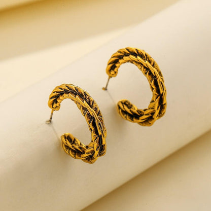 Jewelry Fashion Retro Exaggerated Snake Pattern C-shaped Earrings Creative Twisted Lines C-shaped Earrings Female