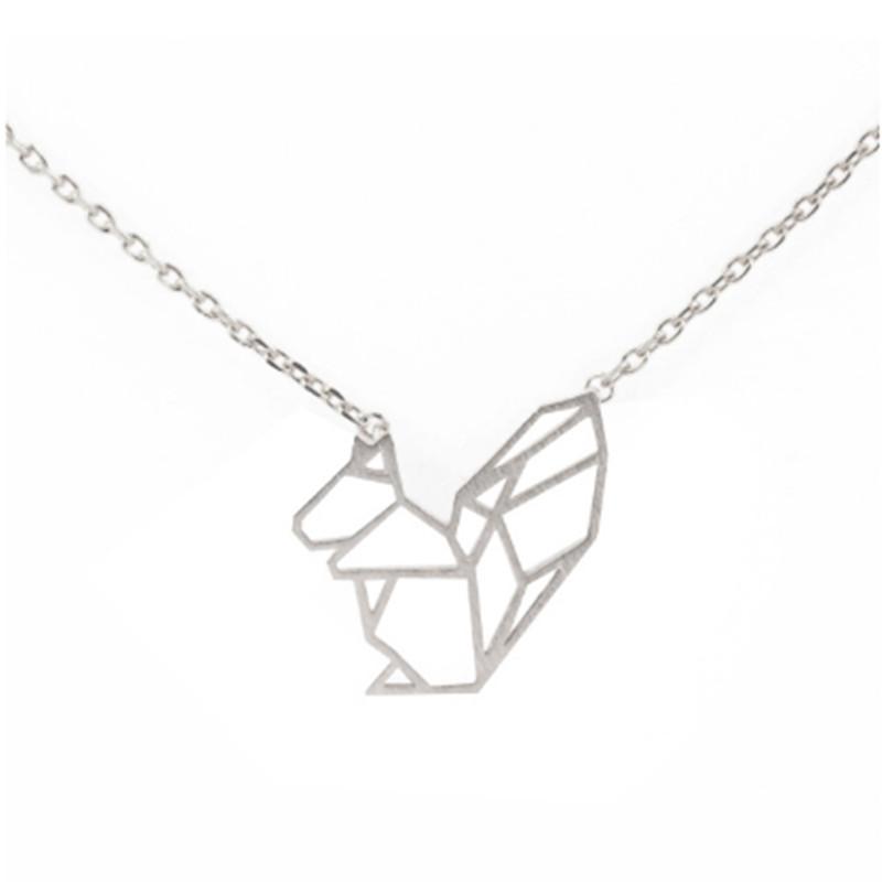 Simple and popular jewelry explosion fashion fashion hollow little squirrel short female clavicle chain