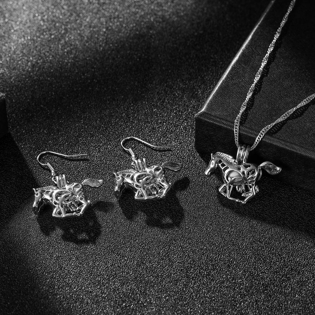 Pegasus Luminous Earring Necklace Set Halloween Hip Hop Animal Earrings Pendant Jewelry