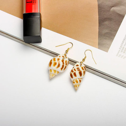 Ins creative natural conch flower snail shell earrings Bohemia exquisite fashion earrings ear hanging tide