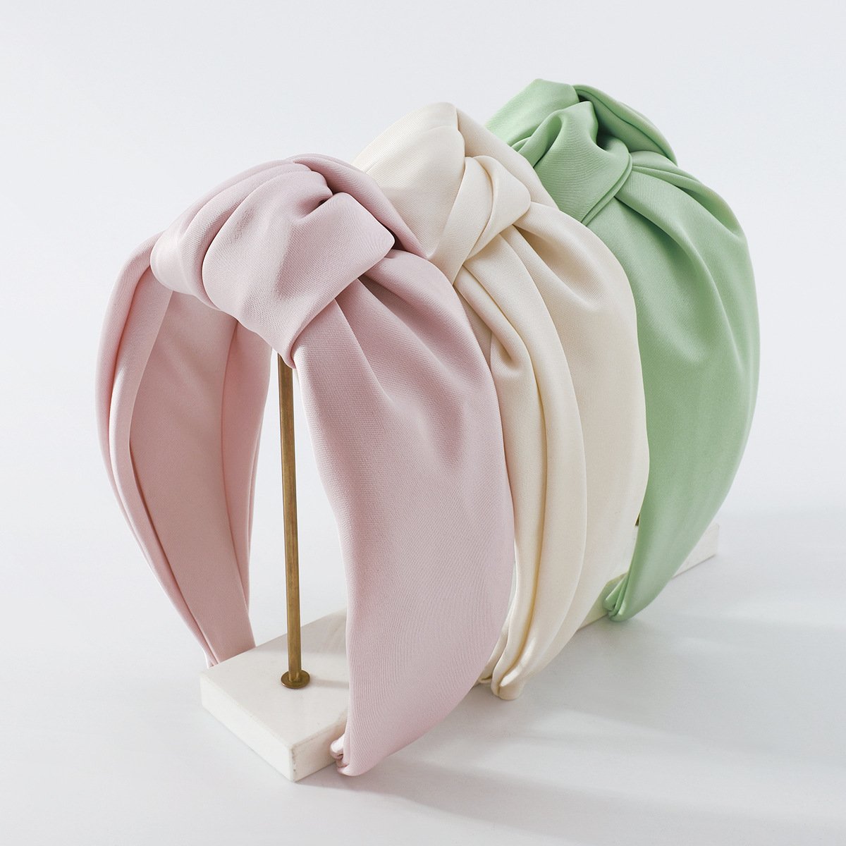 F4269 Internet celebrity fabric knotted sweet headband pure color wide-brimmed girl heart to reduce age and go out to press hair headband