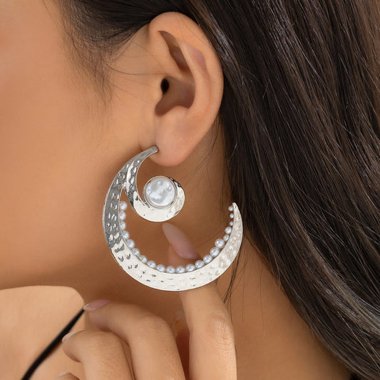 Jewelry temperament cold micro-inlaid imitation pearl crescent moon earrings simple geometric metal earrings for women