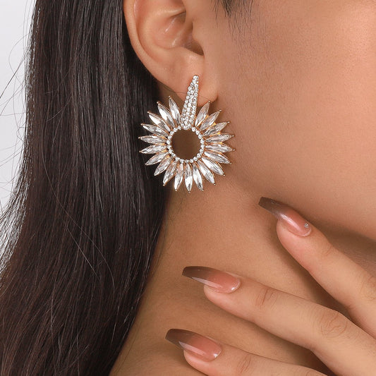 1617 Jewelry Exaggerated Diamond Temperament Circle Earrings Retro Sunflower Geometric Fashion Earrings