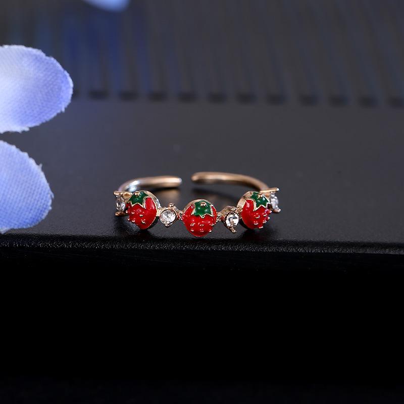 Small fresh cute playful red strawberry ring female simple diamond index finger knuckle ring student