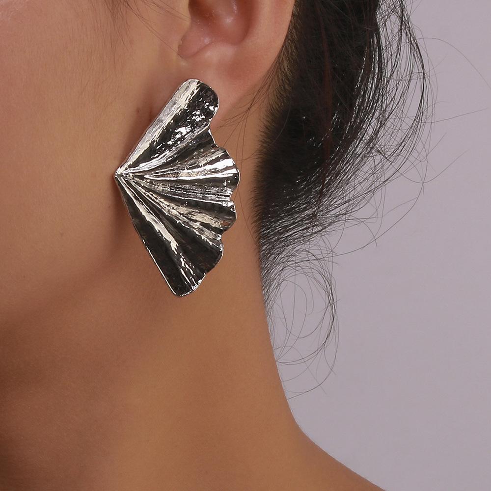E1362 Jewelry Simple Alloy Maple Leaf Earrings Female Fan-shaped Personality Design Fashion Earrings