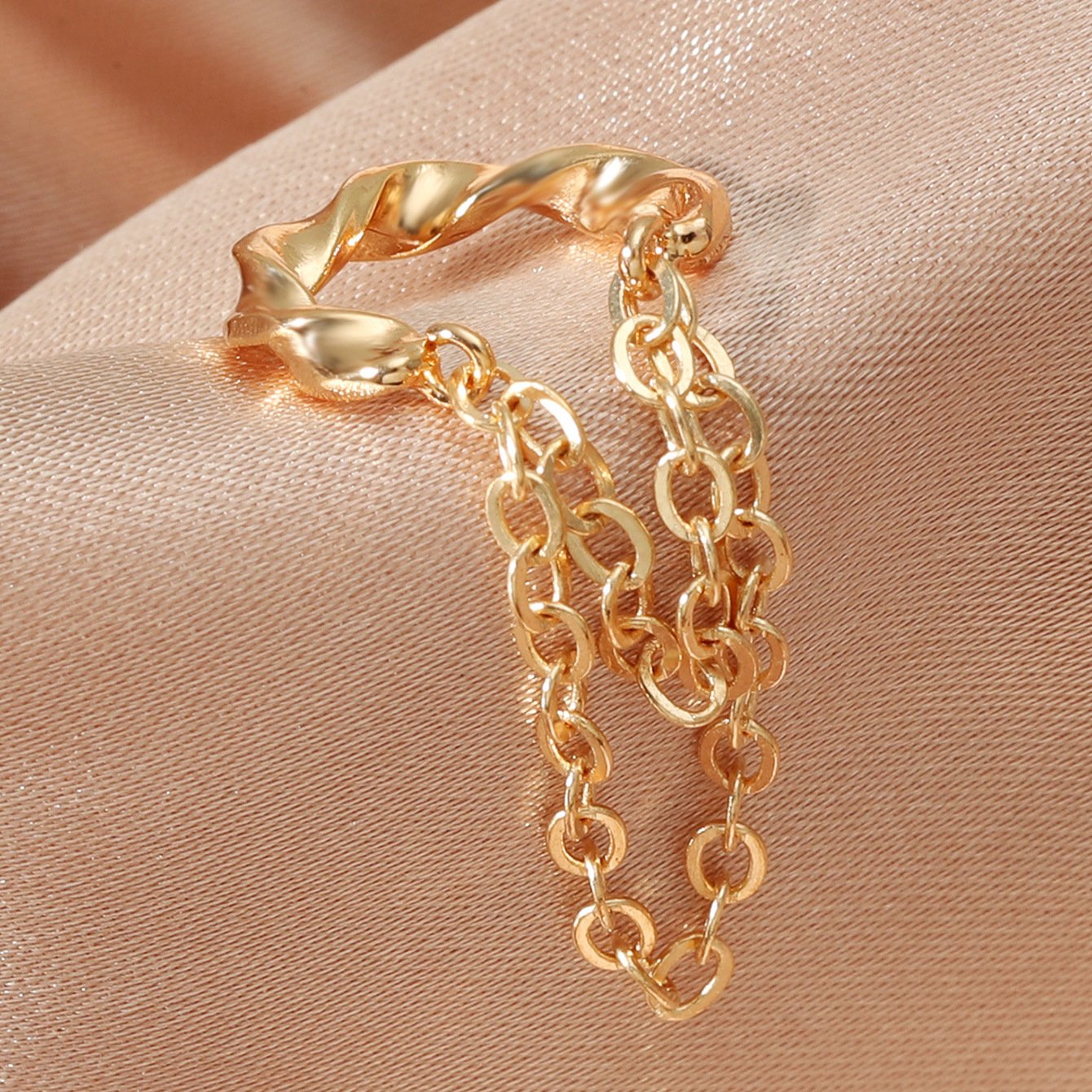 Ins cold geometric ear clip braided twist hole-free tassel earrings fashion creative earrings jewelry female