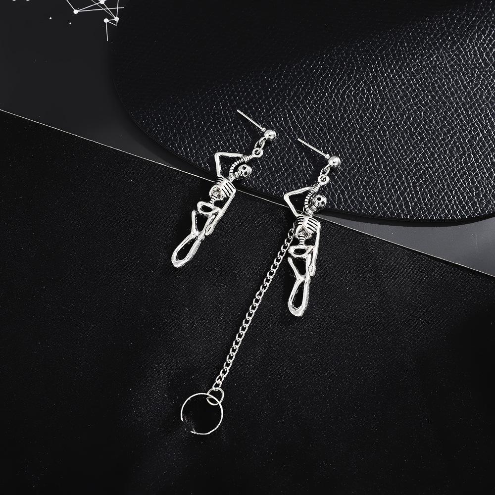 Old Metal Skull Earrings Trendy Punk Asymmetrical Chain Ear Clips Halloween Couple Ornaments