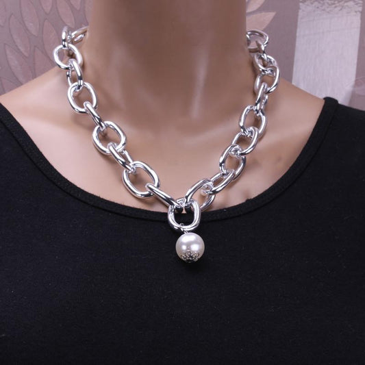 Temperament Elegant Pearl Pendant Short Necklace Bracelet Fashion Thick Chain Exaggerated Necklace Women