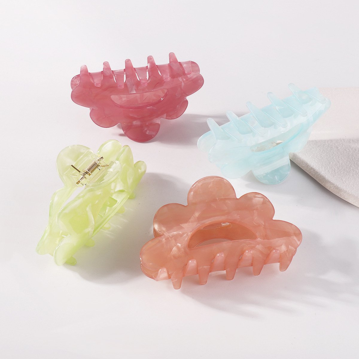 F4119 Internet celebrity candy color fashion shark clip acrylic simple hollow color temperament disc hair clip hair clip