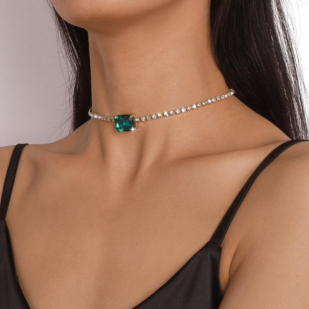 N1465 Temperament Light Luxury Short Clavicle Necklace Hong Kong Elegant Niche Diamond Inlaid Net Red Personality Necklace