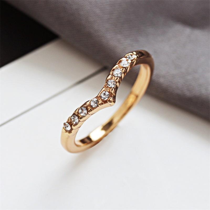 1385 Exquisite Jewelry V-shaped Unique Design Diamond Pinkie Ring and Tail Ring