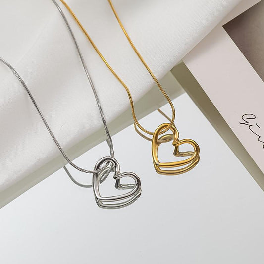 Hollow Heart Necklace Female Simple Ins Titanium Steel Light Luxury Niche Advanced Design Pendant Clavicle Chain