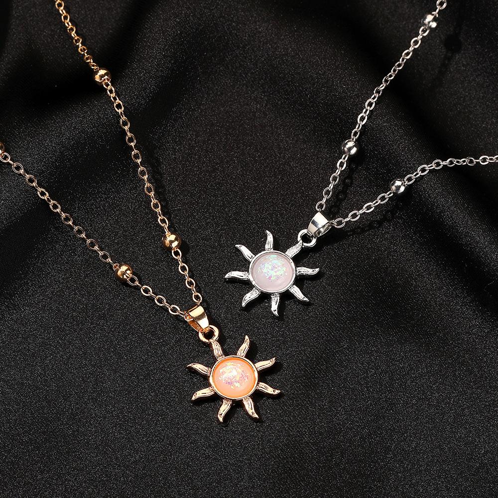 Accessories Opal Sun Necklace Temperament Inlaid Opal Small and Beautiful Simple Clavicle Necklace