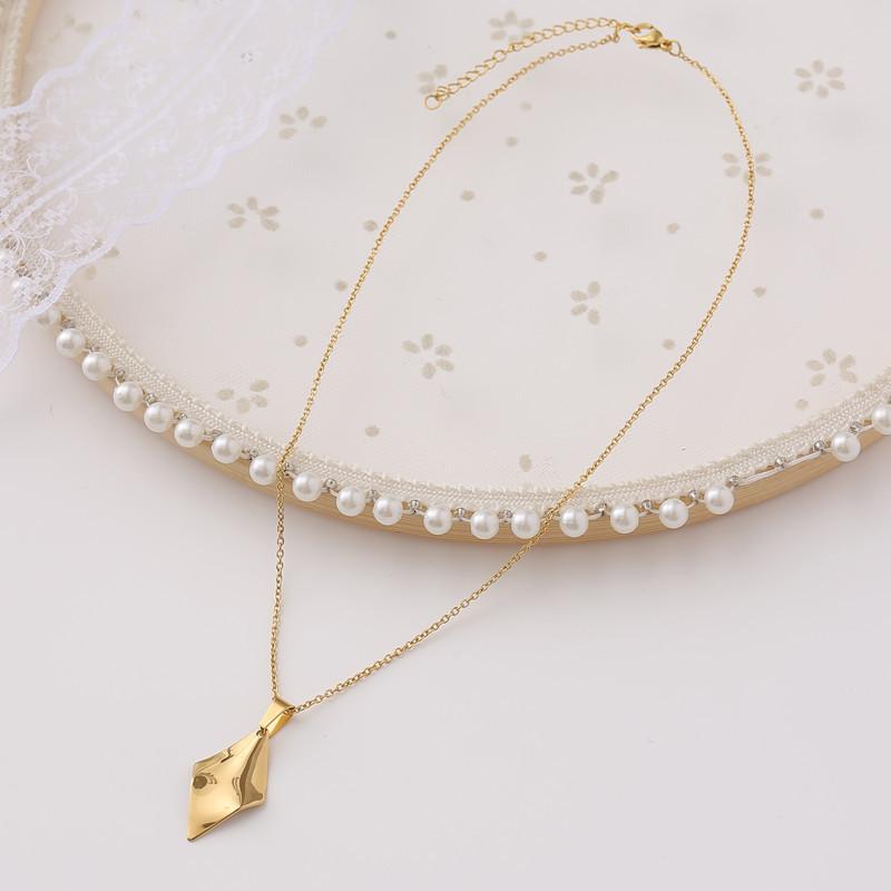 Retro Irregular Geometric Necklace Women's Rhombus Clavicle Chain