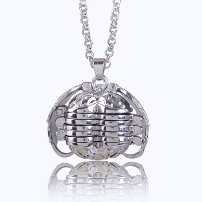 Can open peach heart-shaped multi-layer photo box photo pendant key chain love folding necklace jewelry