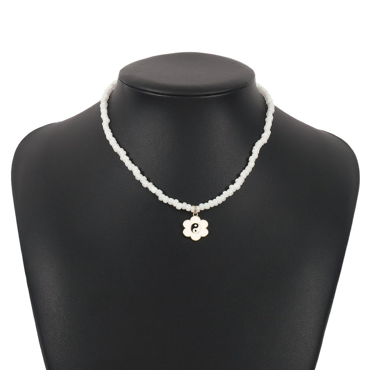 N1121 Small Fresh Rice Bead Necklace Women's Flower Tai Chi Gossip Necklace Simple Design Contrasting Color Necklace
