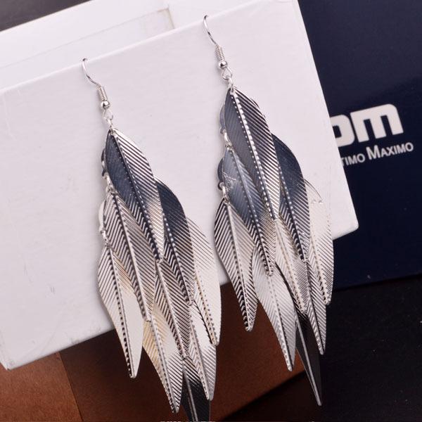 Palace Temperament Indian Retro Baroque Earrings Willow Leaf Long Earrings Accessories