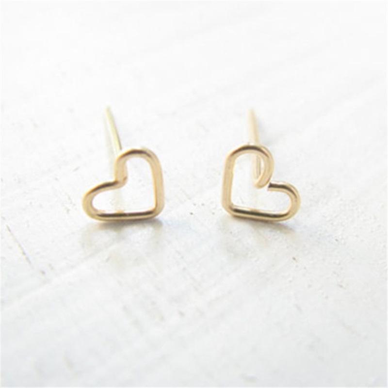 Tanabata Valentine's Day Gift Simple Hollow Peach Heart Love Stud Earrings Women's Classic Versatile Earrings Ear Jewelry