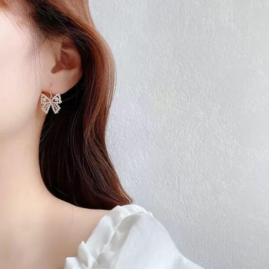 S925 Silver Needle Butterfly Pearl Earrings Women's Exquisite Small Stud Earrings Star Same Style Small Fragrance Earrings