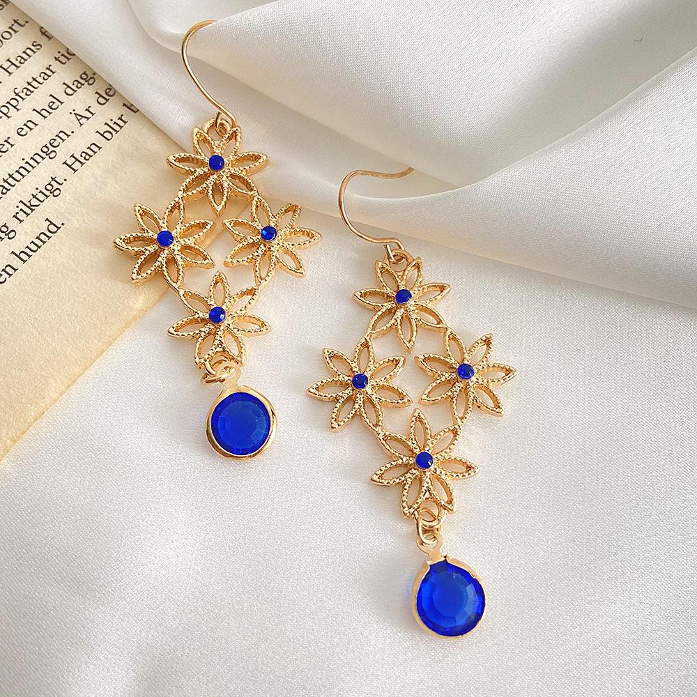 Ins retro creative hollow flower earrings fashion bohemian blue crystal rhombus earrings earrings