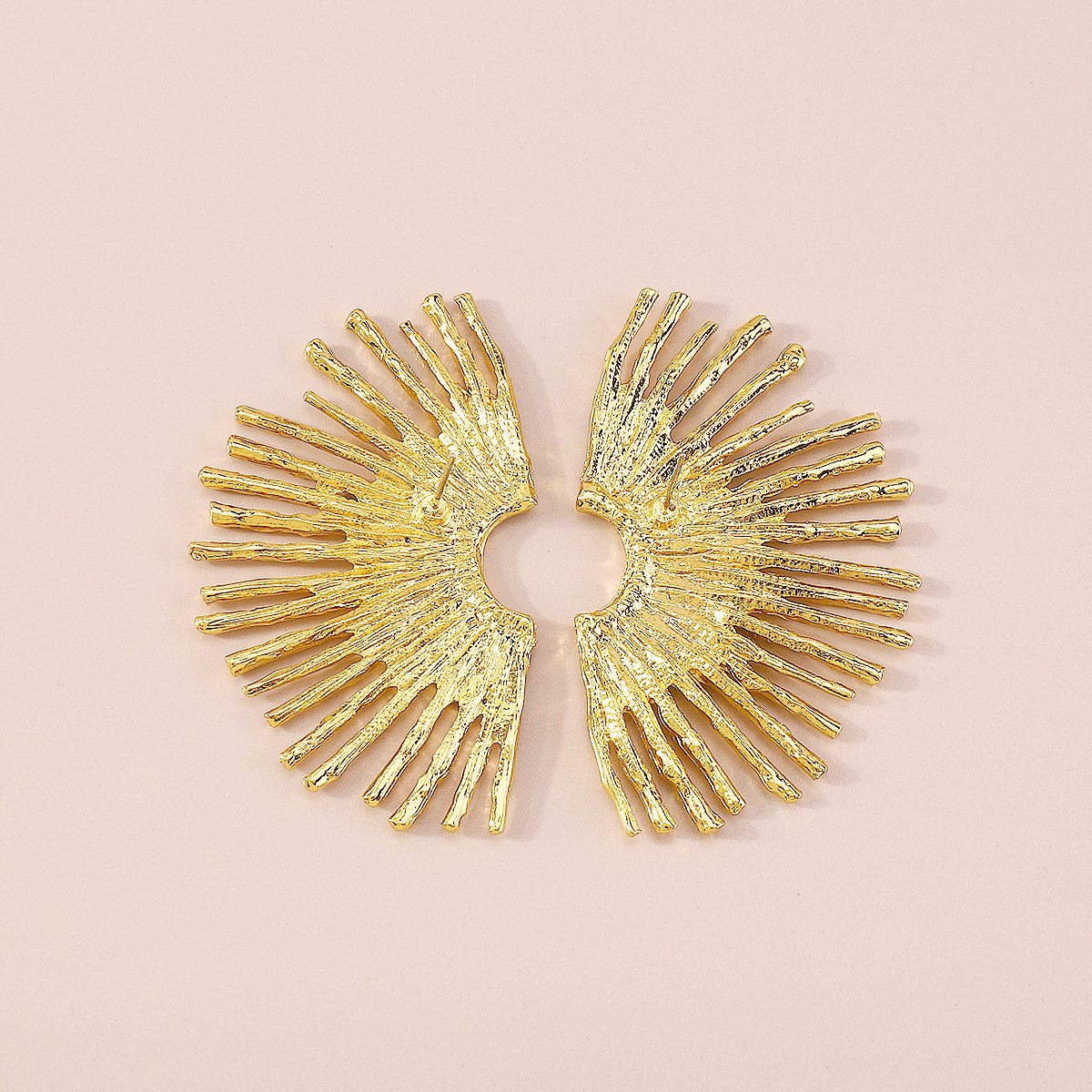 E1886 Retro Temperament Fan-shaped Earrings ZA Heavy Industry Metal Texture Fold Street Shoot Trendy Earrings Female