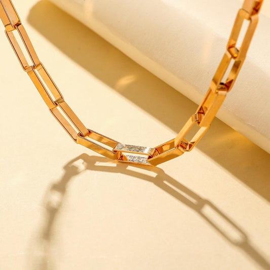 Simple and indifferent rectangular wide-brimmed metal box choker necklace fashion street hip-hop necklace