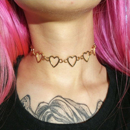 Necklace Jewelry Retro Alloy Hollow Peach Heart Necklace Necklace Personality Simple Necklace Clavicle Chain Female