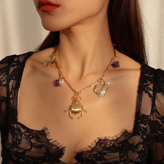 N9851 Jewelry Personality Insect Pendant Necklace Fashion Leaf Creative Exaggerated Retro Necklace Female