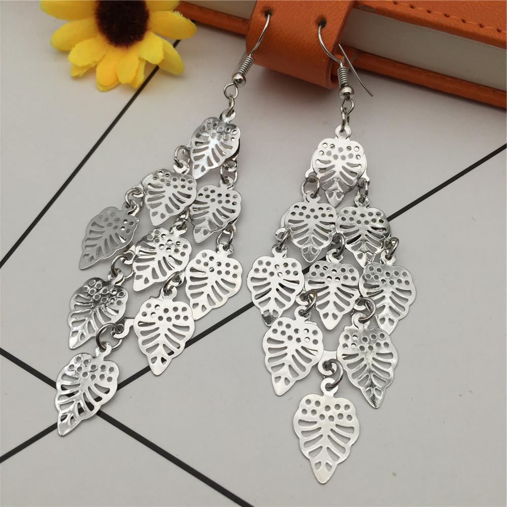 Strawberry metal sheet female earrings earrings rhombus string long ear hanging street stall accessories