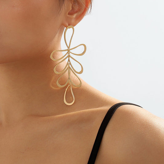 E1197 jewelry simple metal hollow geometric earrings light luxury cold temperament earrings