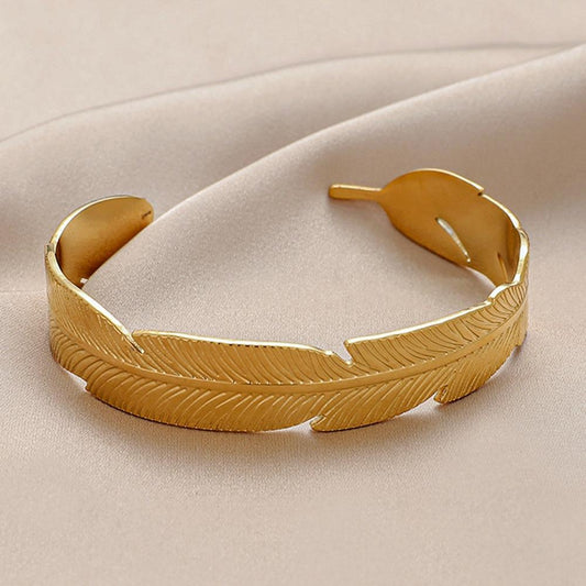 Fashion ins stainless steel leaf feather-shaped opening bracelet trendy titanium steel hip-hop rock C-shaped bracelet