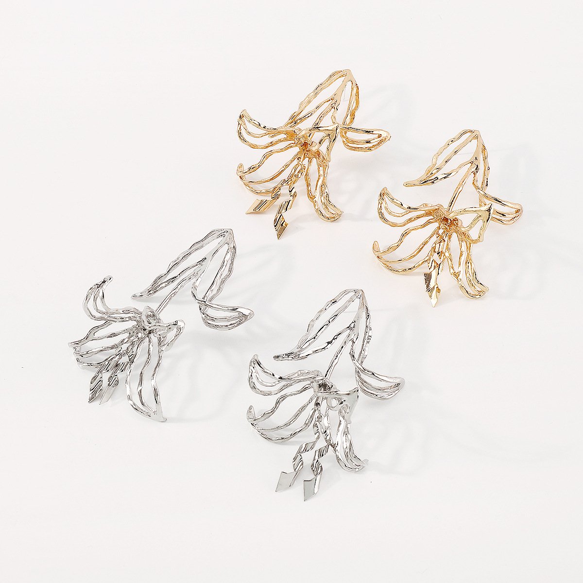E185 Exaggerated light luxury hollowed out tulip geometric earrings ZA personality three-dimensional retro temperament earrings