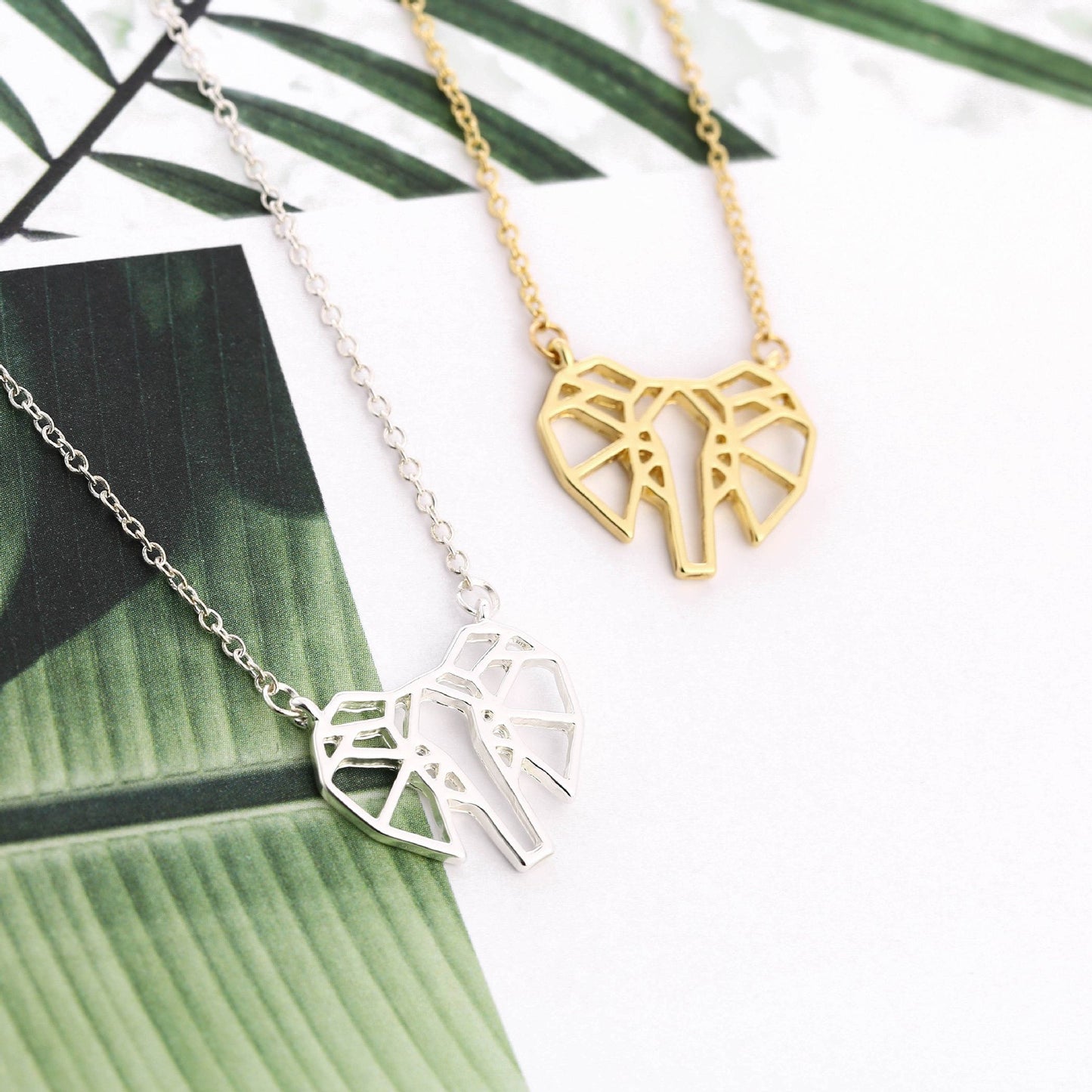 Popular Lucky Elephant Head Hollow Elephant Necklace Female Auspicious Animal Ornaments