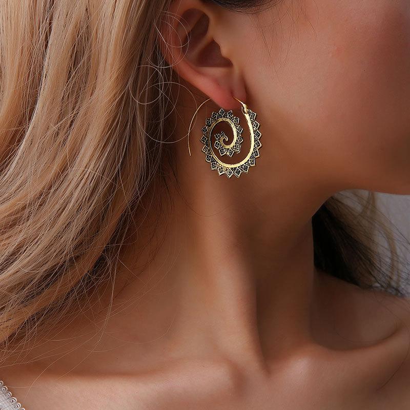 Vintage Spiral Earrings Fashion Ethnic Exaggerated Swirl Gear Earrings Metal Distressed Earrings