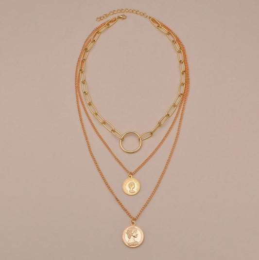 Fashionable Alloy Queen Head Pendant Necklace Vintage Multilayer Chain Necklace Accessories