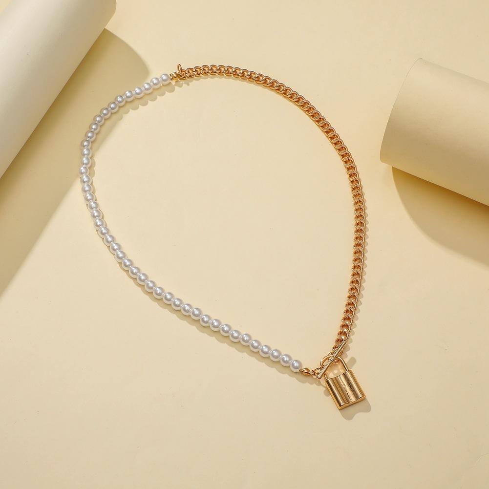 INS Jewelry Personality Metal Lock Pendant Simple Versatile Pearl Necklace Fashion Street Shot Necklace