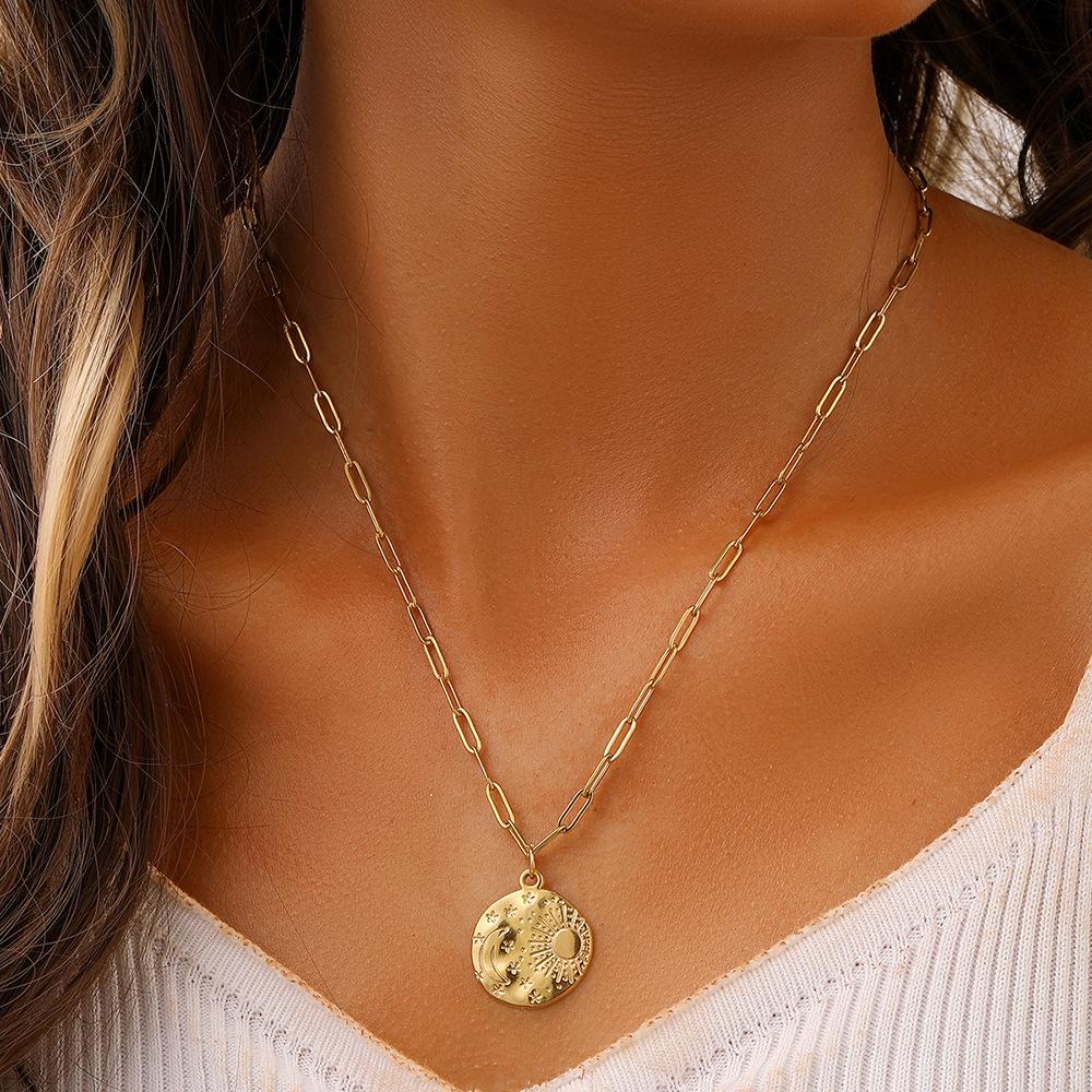 Original design light luxury niche ladies stainless steel golden coin moon star necklace collarbone chain necklace