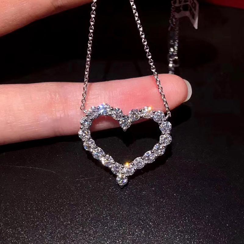 Fashion Simple Ladies Heart Shape Diamond Pendant Necklace Jewelry