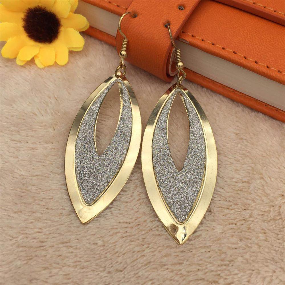 Hollow-out Atmospheric Dinner Party Peach-shaped Ladies Frosted Earrings Summer