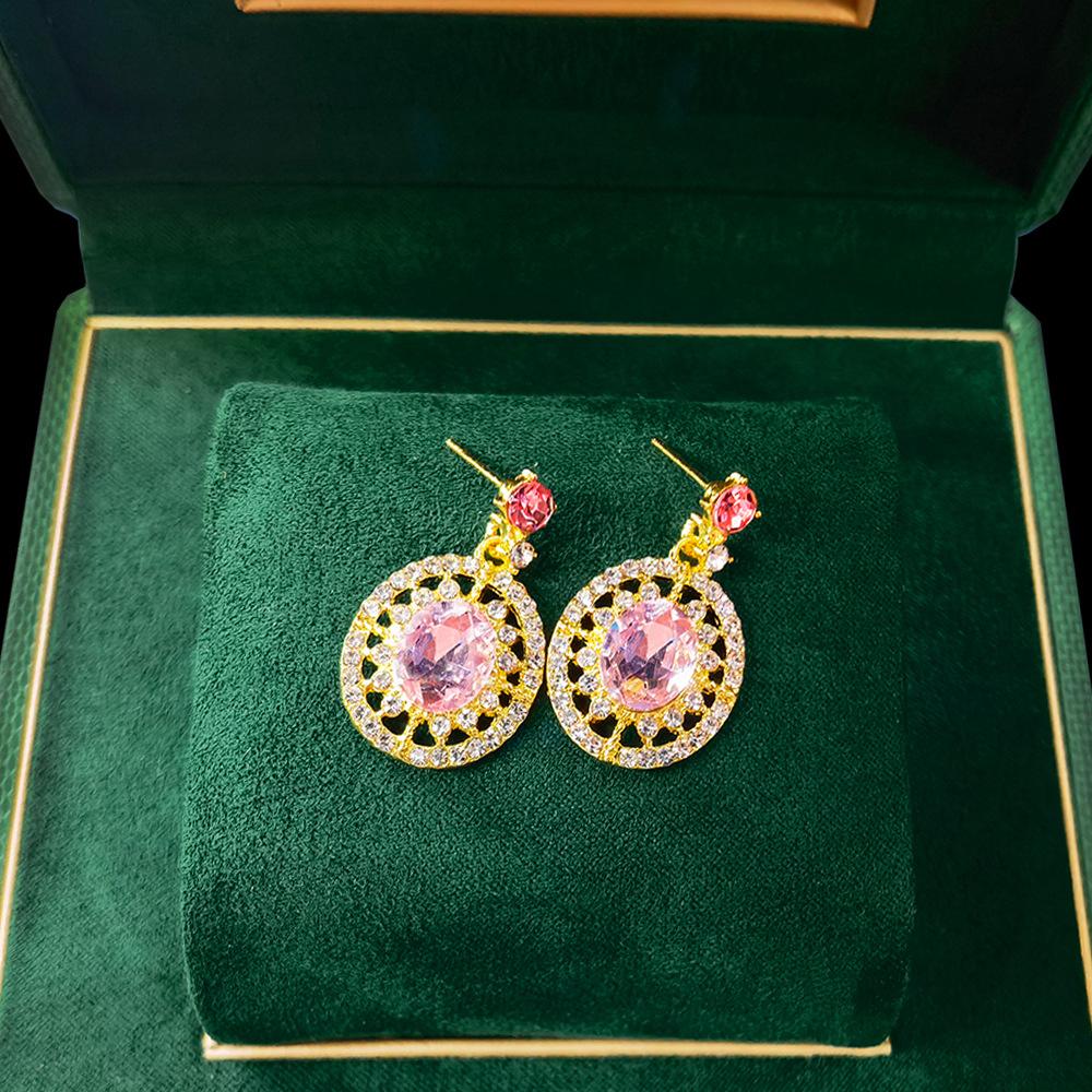 Explosive jewelry set niche light luxury earrings necklace women's fashion high-end pendant jewelry