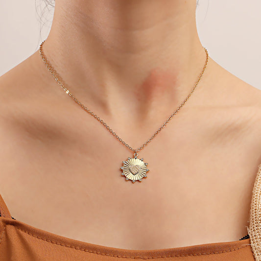 Explosive style retro multi-layer necklace micro-inlaid diamond peach heart necklace hip-hop clavicle chain necklace female