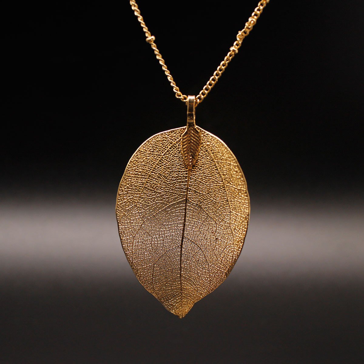 Jewelry Fashion Real Leaf Necklace Female Simple Hollow Leaf Sweater Chain