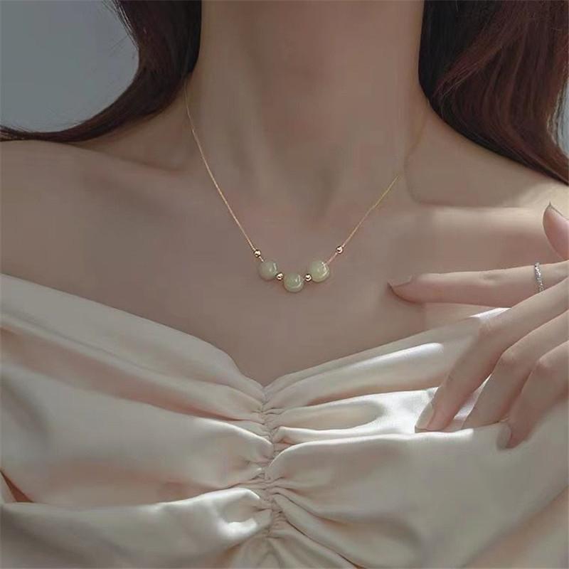 Thin section Sansheng Sanshi Hetian jade necklace female ins minority design high-end light luxury pendant clavicle chain
