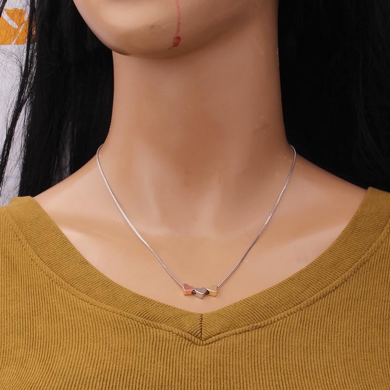 Simple Pendant Necklace Love Necklace Women's Advanced Sense Design Sense Light Luxury Niche Clavicle Chain Feminine Necklace